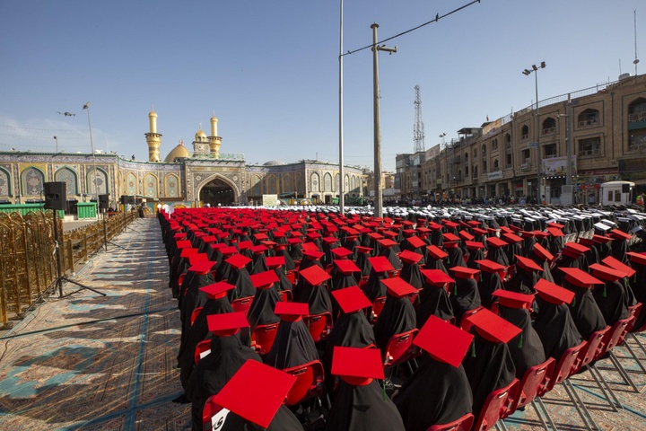 حفل تخريج طالبات الجامعات العراقية في كربلاء