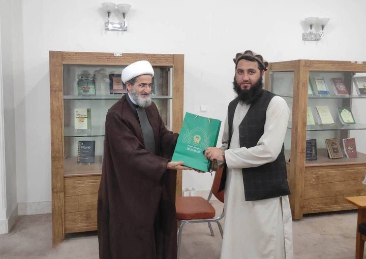 افغانستان کی ننگرہار یونیورسٹی کے پروفیسرز کی آستان قدس رضوی کے بین الاقوامی ادارے کے سربراہ سے ملاقات افغانستان کی ننگرہار یونیورسٹی کے پروفیسرز کی آستان قدس رضوی کے بین الاقوامی ادارے کے سربراہ سے ملاقات