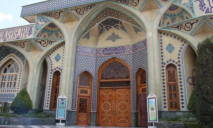 Islamic Research Foundation publishes books in several languages Islamic Research Foundation publishes books in several languages