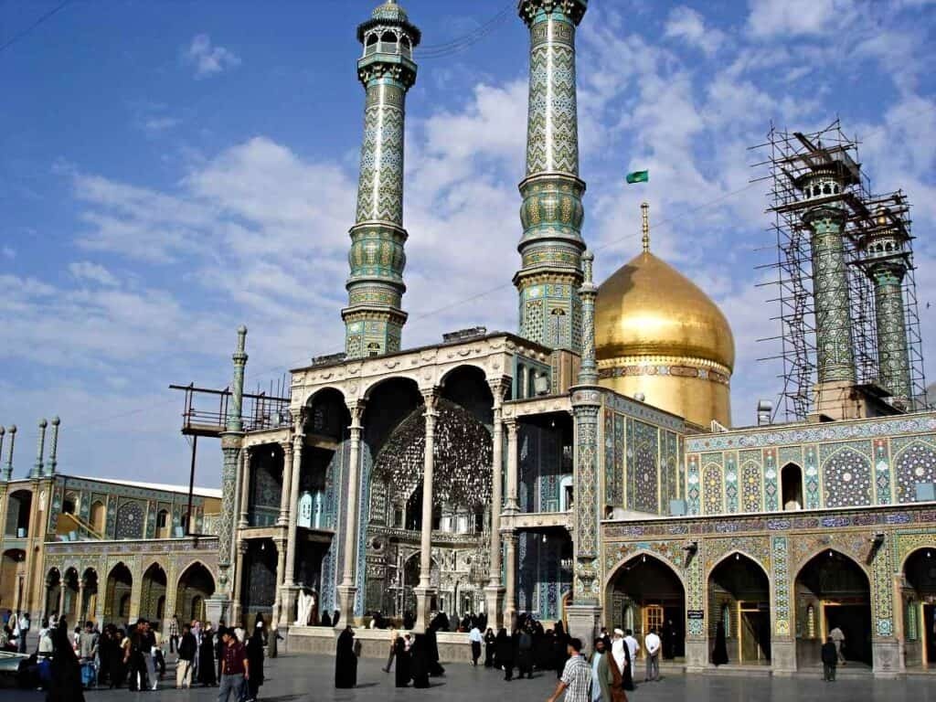 آرامگاه جدّ نخست سادات رضوی در ایران کجاست؟