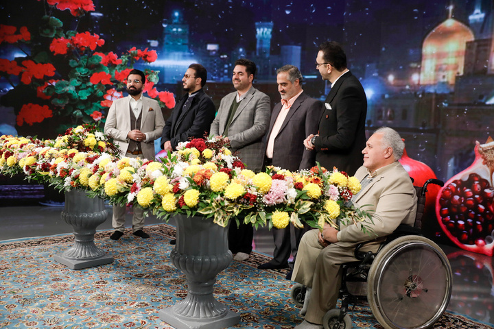ضبط برنامه تلویزیونی شب یلدا در حرم مطهر رضوی