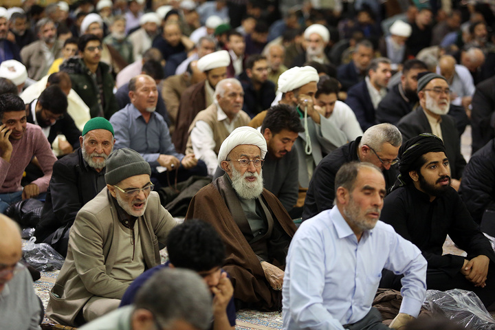 سومین سالگرد ارتحال آیت الله مصباح یزدی در حرم مطهر بانوی کرامت برگزار شد