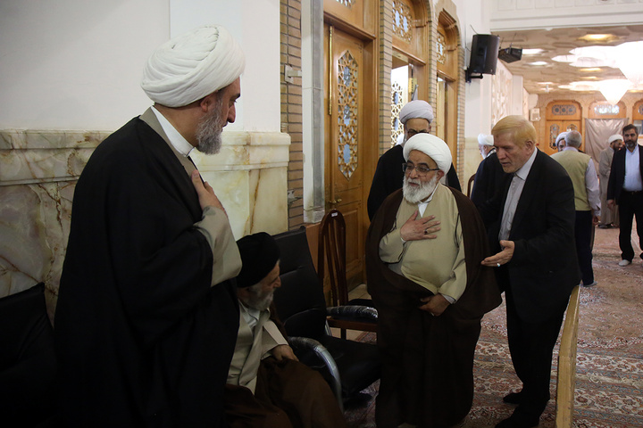 سومین سالگرد ارتحال آیت الله مصباح یزدی در حرم مطهر بانوی کرامت برگزار شد