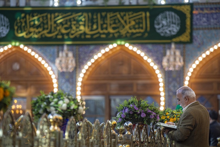 حضرت فاطمہ زہراء (سلام الله عليها) کی ولادت باسعادت کی پر مسرت مناسبت پر روضہ مبارک…
