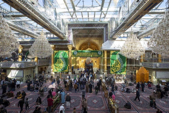 Spreading the manifestations of joy and roses at the Al-Abbas's (p) Shrine on the…
