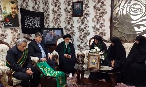 حضور خادمان بارگاه حضرت معصومه سلام الله علیها در منزل شهید موسوی