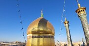 تعویض پرچم گنبد منور در واکنش به حادثه تروریستی کرمان