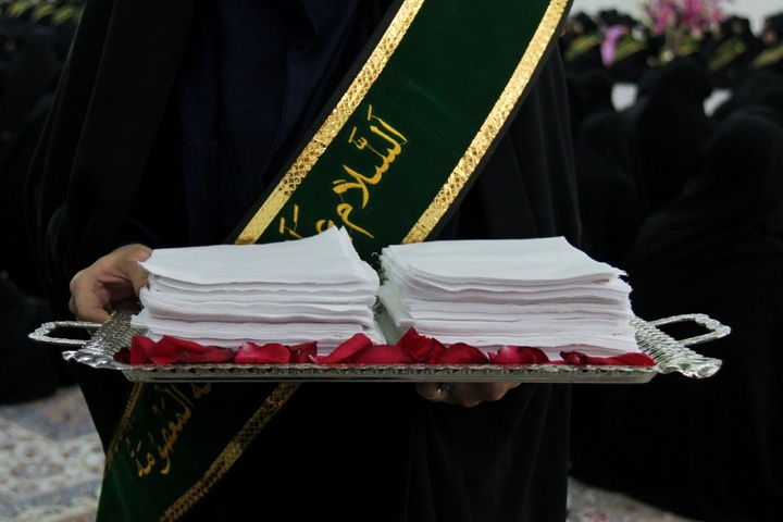 آیین خطبهخوانی ویژه بانوان در حرم حضرت معصومه(س) برگزار شد