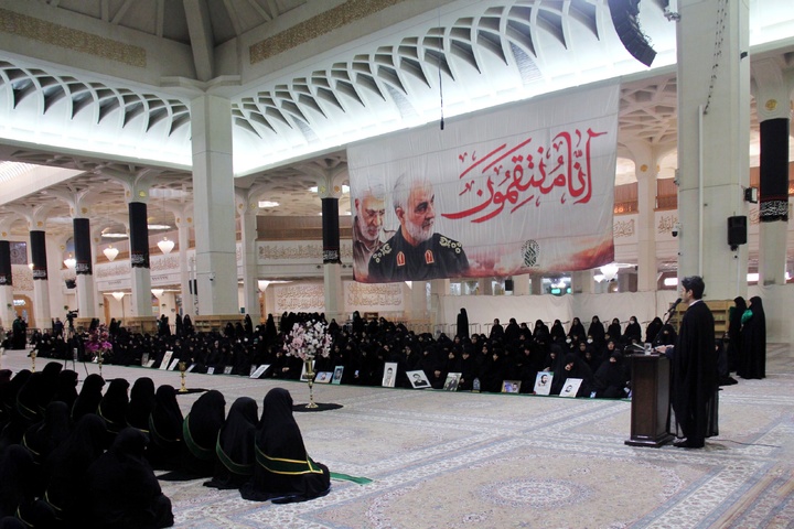 آیین خطبهخوانی ویژه بانوان در حرم حضرت معصومه(س) برگزار شد