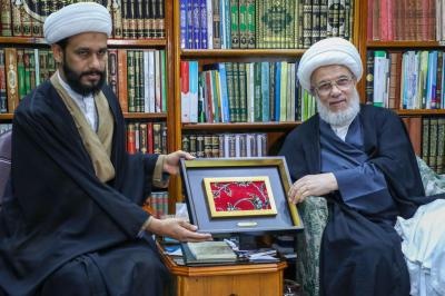 تجلیل از تعدادی از قاریان فرهنگستان علمی قرآن کریم