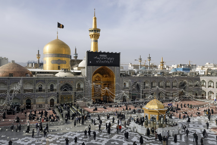 سیاه پوشی حرم مطهر رضوی به مناسبت شهادت امام هادی علیه السلام