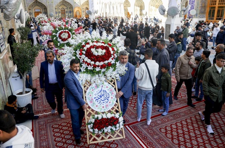 تزيين حرم أمير المؤمنين (ع) بأكثر من ۲۵ ألف وردة طبيعية وشتلة خضراء من ضمن الاستعدادات…
