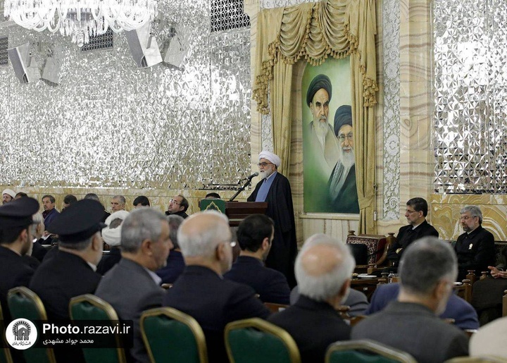 ہمارا فرض بنتا  ہے کہ حضرت امام علی رضا(ع) کے ساتھ لوگوں کا گہرا اور مضبوط تعلق قائم کریں ہمارا فرض بنتا  ہے کہ حضرت امام علی رضا(ع) کے ساتھ لوگوں کا گہرا اور مضبوط تعلق قائم کریں