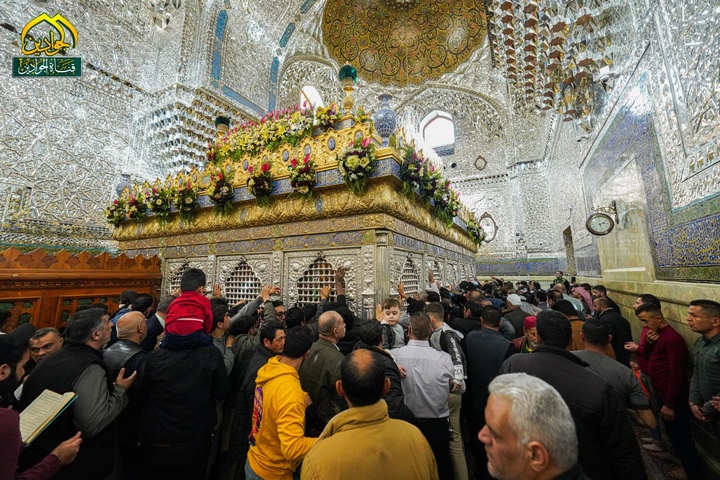 گل آرایی ضریح مطهر امام جواد علیه السلام