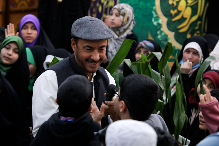 تجَمُّع للأطفال والفتیان والفتيات العرب خاص بميلاد الإمام الجواد (ع).
