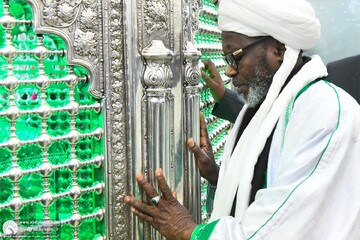 تشرف شیخ عبدالمؤمن دالهو از علمای کشور غنا به آستان مقدس حضرت عبدالعظیم(ع)