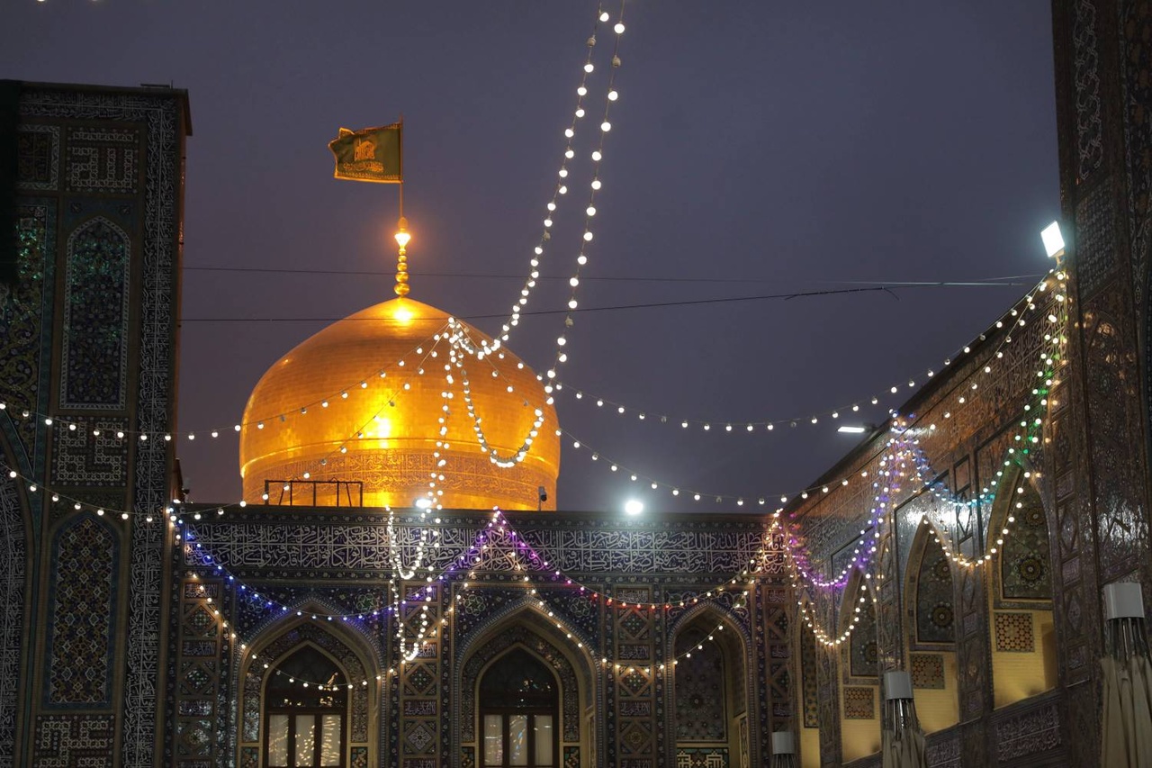 Festive atmosphere in Imam Reza shrine on eve of Eid al-Mab'ath