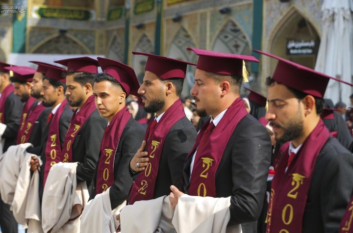 العتبة العلوية المقدسة تواصل رعايتها لمراسم التخرج لطلبة الجامعات العراقية
