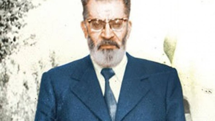 پدر خراسانشناسی معاصر آرمیده در جوار امام مهربانیها پدر خراسانشناسی معاصر آرمیده در جوار امام مهربانیها