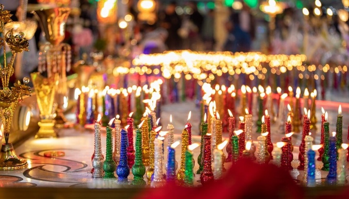 برافروختن (۱۱۹۰) شمع در بیست و چهارمین جشنواره سالانه شمع
