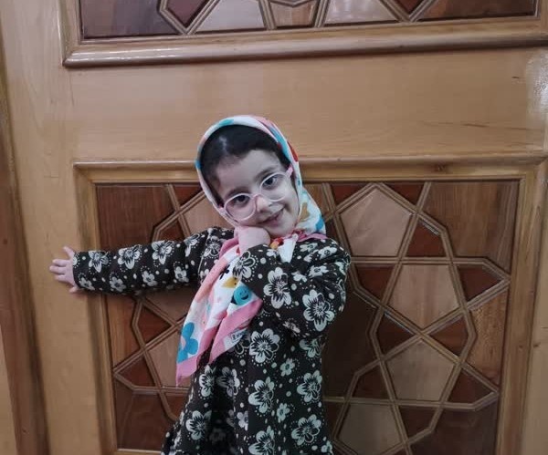 ذکر «بابا رضا بابا رضا» زائر چهار ساله مازندرانی ذکر «بابا رضا بابا رضا» زائر چهار ساله مازندرانی