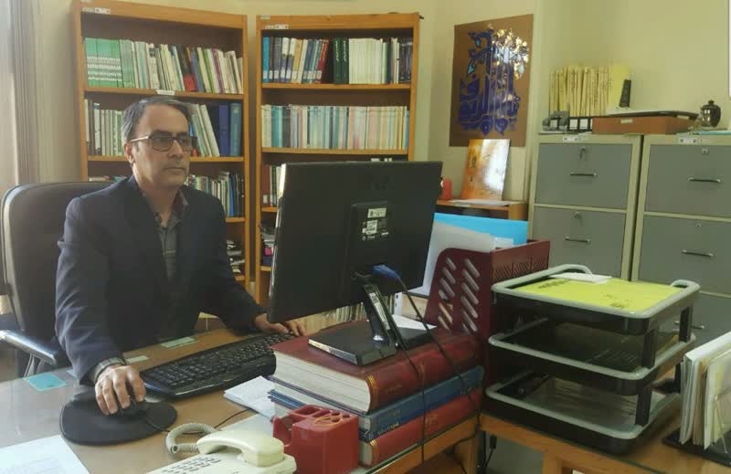 علاقه به تاریخ حرم مطهر امام رضا(ع) به ۳۰ سال مجاورت من در مشهد انجامید