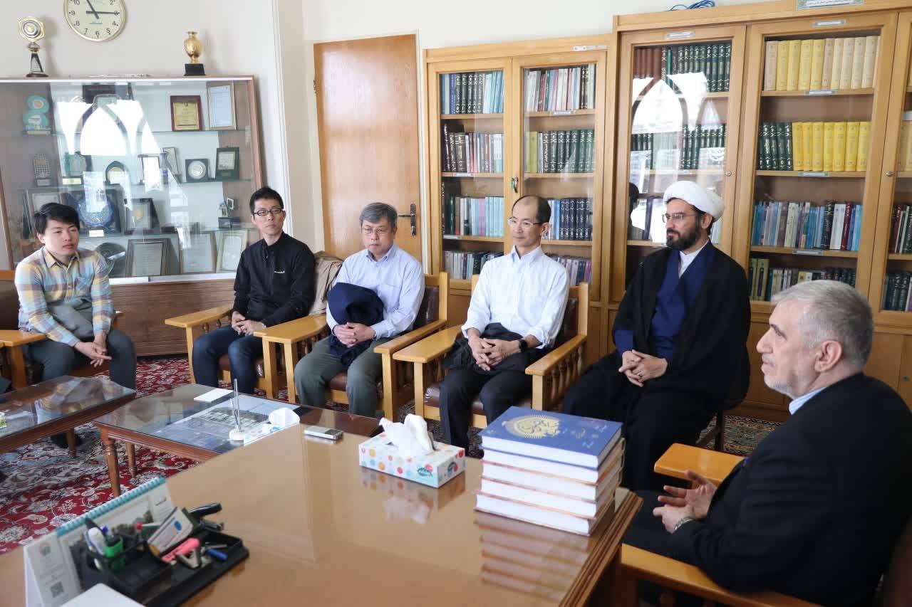 مجمع البحوث الإسلامية يستقبل وفد مكتبة الدراسات الآسيوية في جامعة طوكيو
