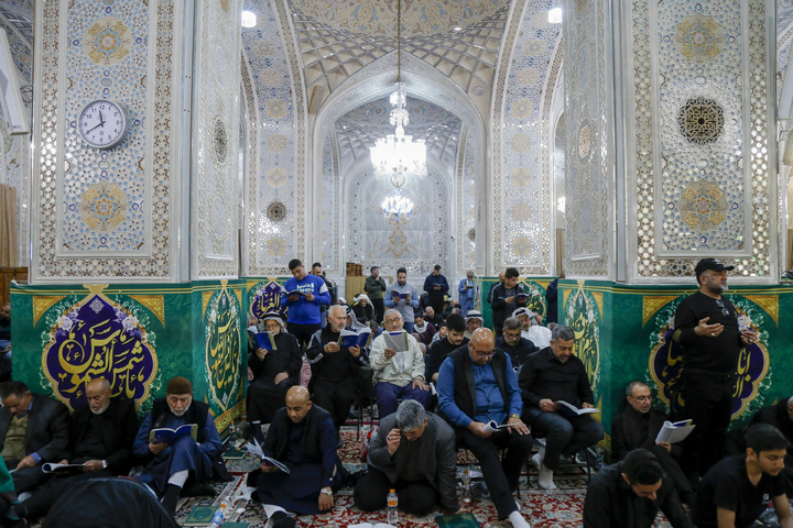 مراسم احیا زائران عرب زبان در شب نوزدهم ماه مبارک رمضان