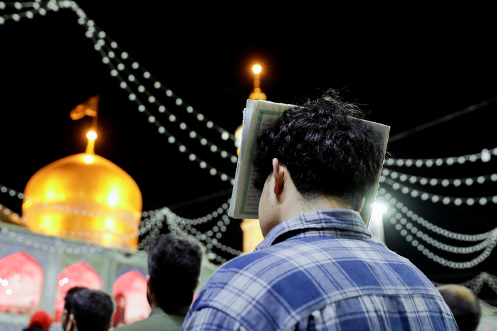 مراسم احیا شب بیست و یکم ماه مبارک رمضان در حرم مطهر رضوی