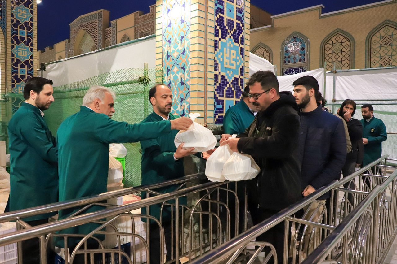 Iftar meals in Imam Hassan Courtyard