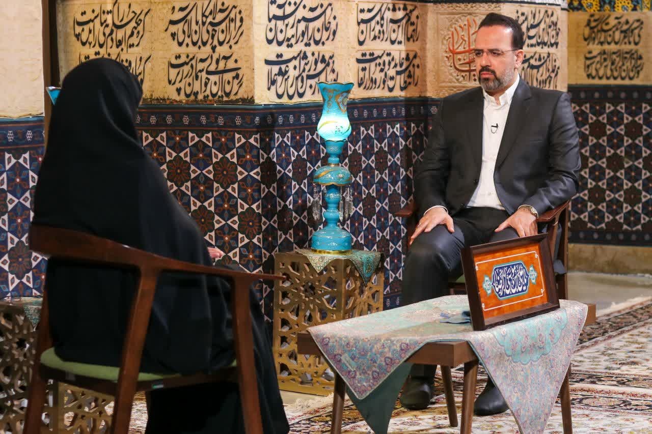 حرم مطهر امام رضا(ع) پاتوق چند ساعته دوران نوجوانیام بود