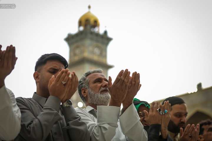 نماز عید فطر در حرم مولای متقیان