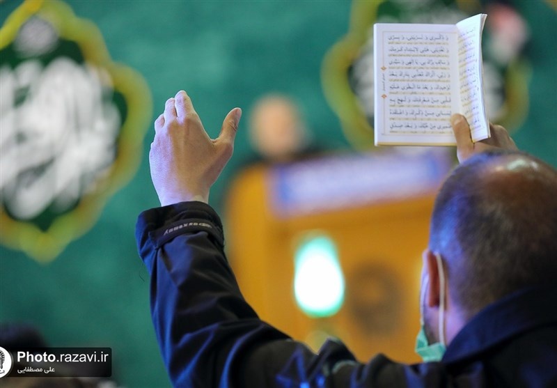 Pilgrims pray for victory against Israel in Imam Reza shrine