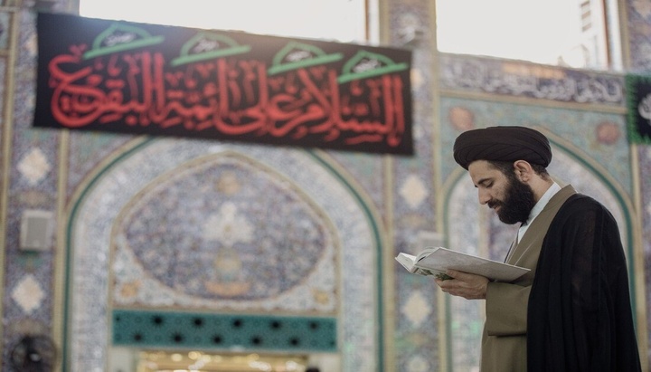 سیاه پوشی آستان مقدس حسینی در سالرزو تخریب قبور اهل بقیع
