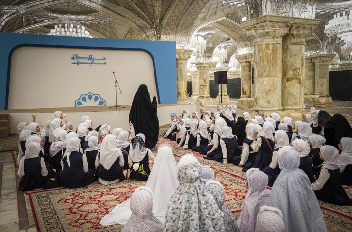 جشن تکلیف بیش از ۱۰۰ دانش آموز دختر در شهر مقدس نجف اشرف
