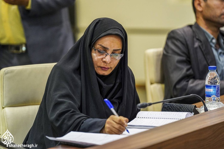 نشست ستاد بزرگداشت دهه كرامت کشور در حرم مطهر حضرت شاهچراغ علیه السلام