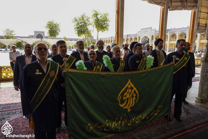 نشست ستاد بزرگداشت دهه كرامت کشور در حرم مطهر حضرت شاهچراغ علیه السلام