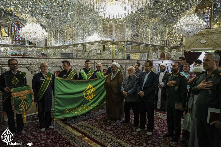 نشست ستاد بزرگداشت دهه كرامت کشور در حرم مطهر حضرت شاهچراغ علیه السلام