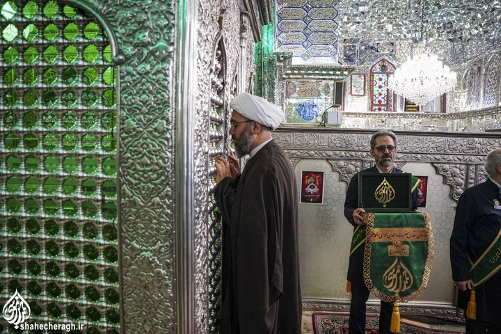 نشست ستاد بزرگداشت دهه كرامت کشور در حرم مطهر حضرت شاهچراغ علیه السلام