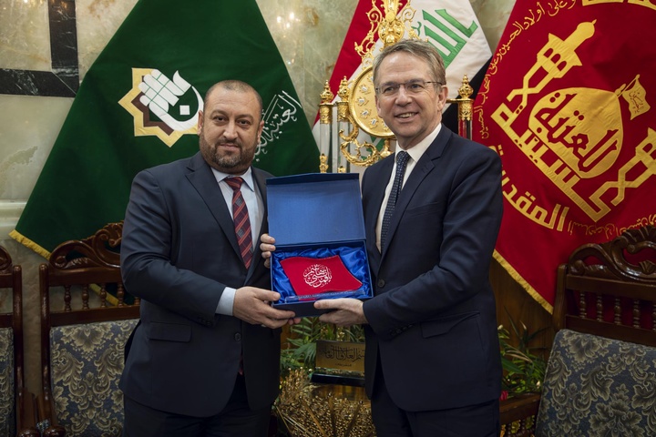 تمجید سفیر فرانسه از پروژههای آستان قدس عباسی و خدمات آن به زائران