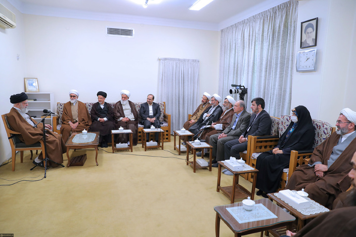 Scientific Committee members of Intl. Imam Reza Congress meet with Leader