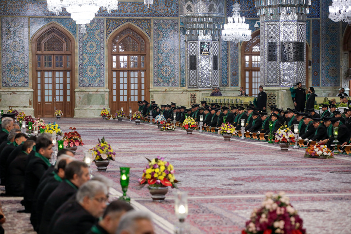 خطبه خوانی صبح میلاد در حرم مطهر امام هشتم علیه السلام