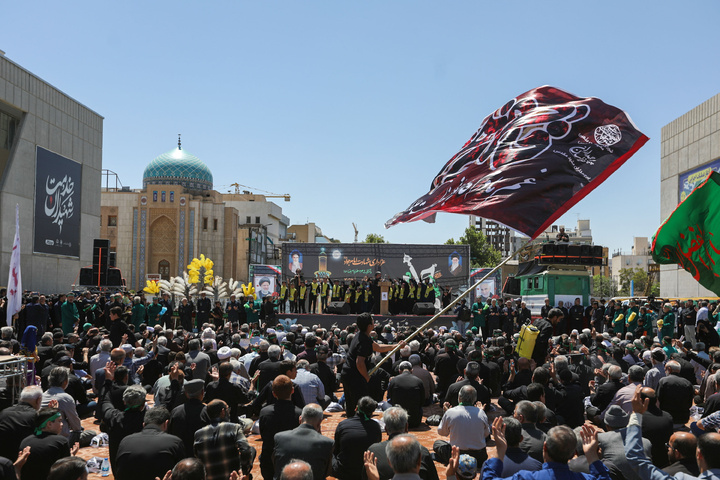 مسيرة عزاء في ذكرى شهادة جواد الأئمة عليه السلام في مشهد
