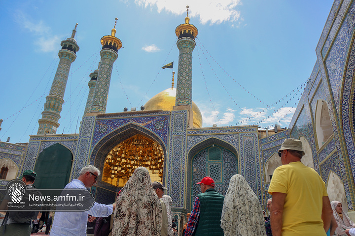 ارائه خدمت به بیش از ۸ هزار زائر و گردشگر بینالمللی در حرم مطهر بانوی کرامت ارائه خدمت به بیش از ۸ هزار زائر و گردشگر بینالمللی در حرم مطهر بانوی کرامت