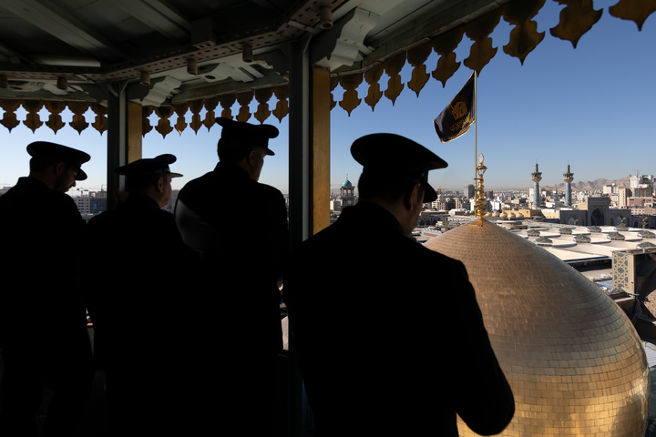 حرم امام رضا(ع) میں ’’صلا‘‘ کے عنوان سےعزاداری کے روایتی پروگرام کا انعقاد