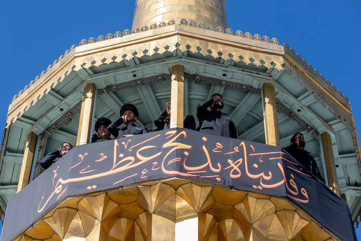 حرم امام رضا(ع) میں ’’صلا‘‘ کے عنوان سےعزاداری کے روایتی پروگرام کا انعقاد