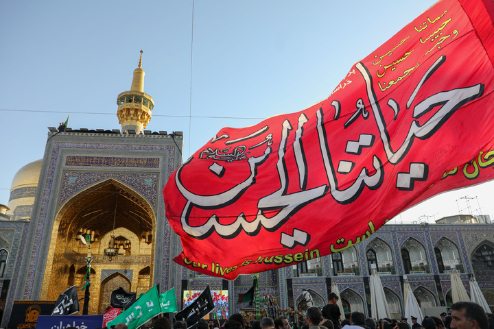 حرم امام رضا(ع) میں ’’اذن عزاء‘‘ کے عنوان سے پروگرام کا انعقاد