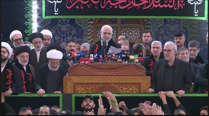 حرم امام حسین(ع) کے پرچم کی تبدیلی کے مراسم میں حرم امام رضا(ع) کے نائب متولی کی خصوصی شرکت حرم امام حسین(ع) کے پرچم کی تبدیلی کے مراسم میں حرم امام رضا(ع) کے نائب متولی کی خصوصی شرکت