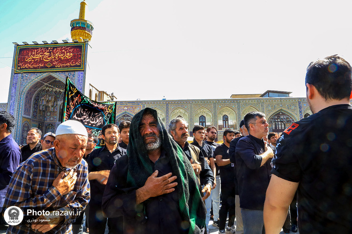 Special Ashura mourning ceremony underway in shrine
