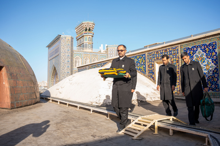 Imam Reza shrine hoists black flags marking Nasrallah’s martyrdom